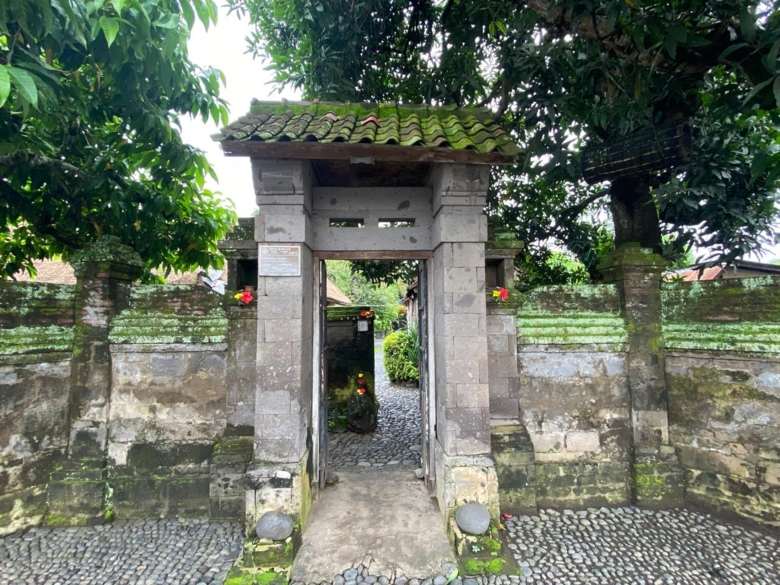 バリの伝統家屋に宿る、調和のかたち